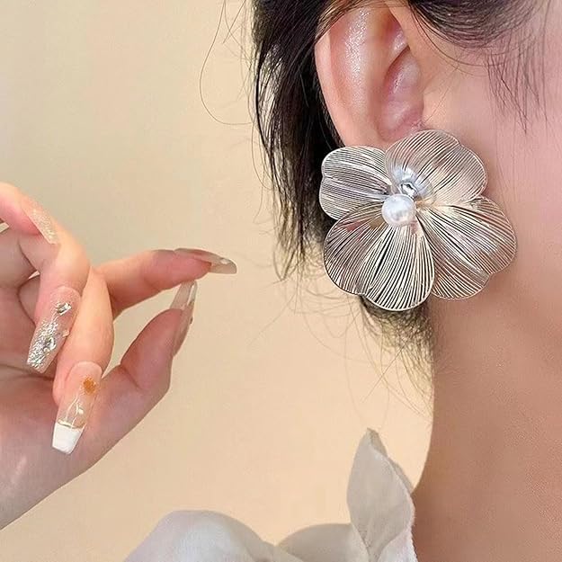 Luxury Pearl Flower Earrings