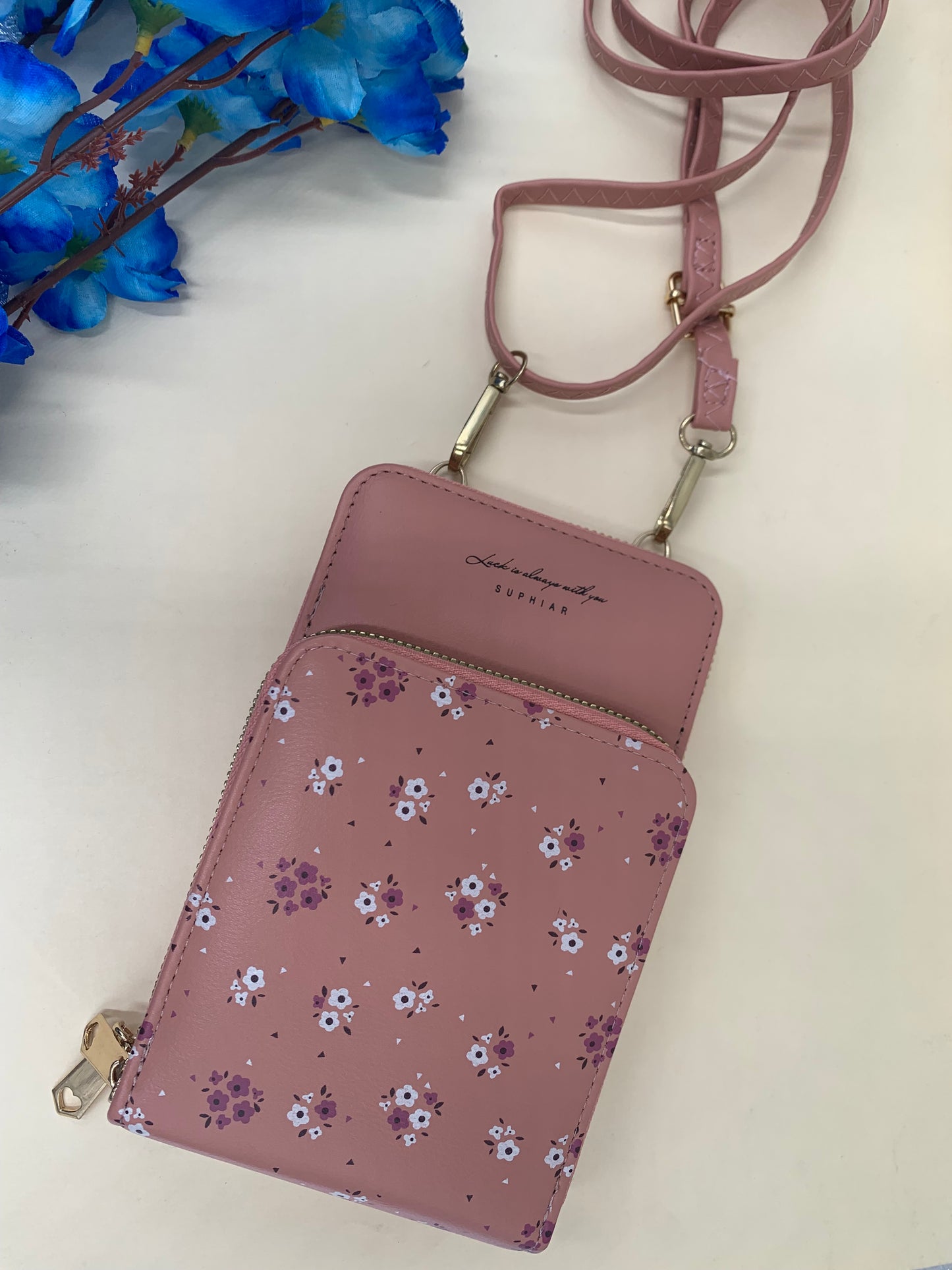 Flower printed mobile pouch