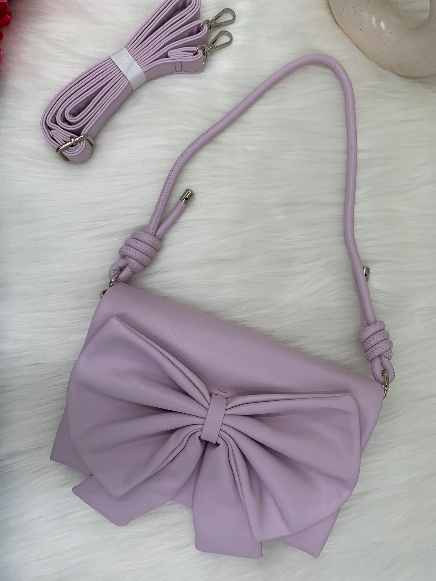Bow Look Sling Bag