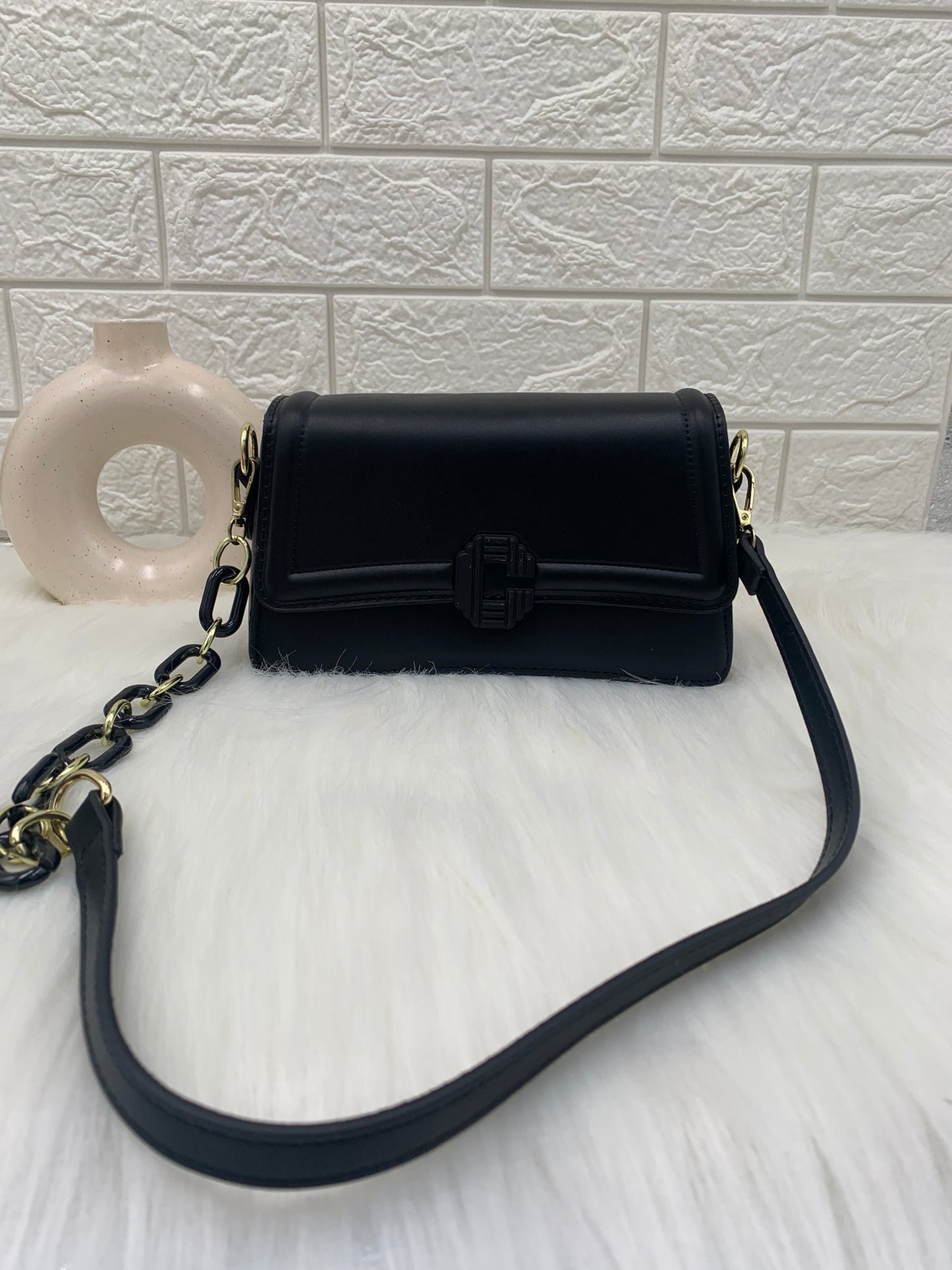 Black Shoulder Sling Handbag