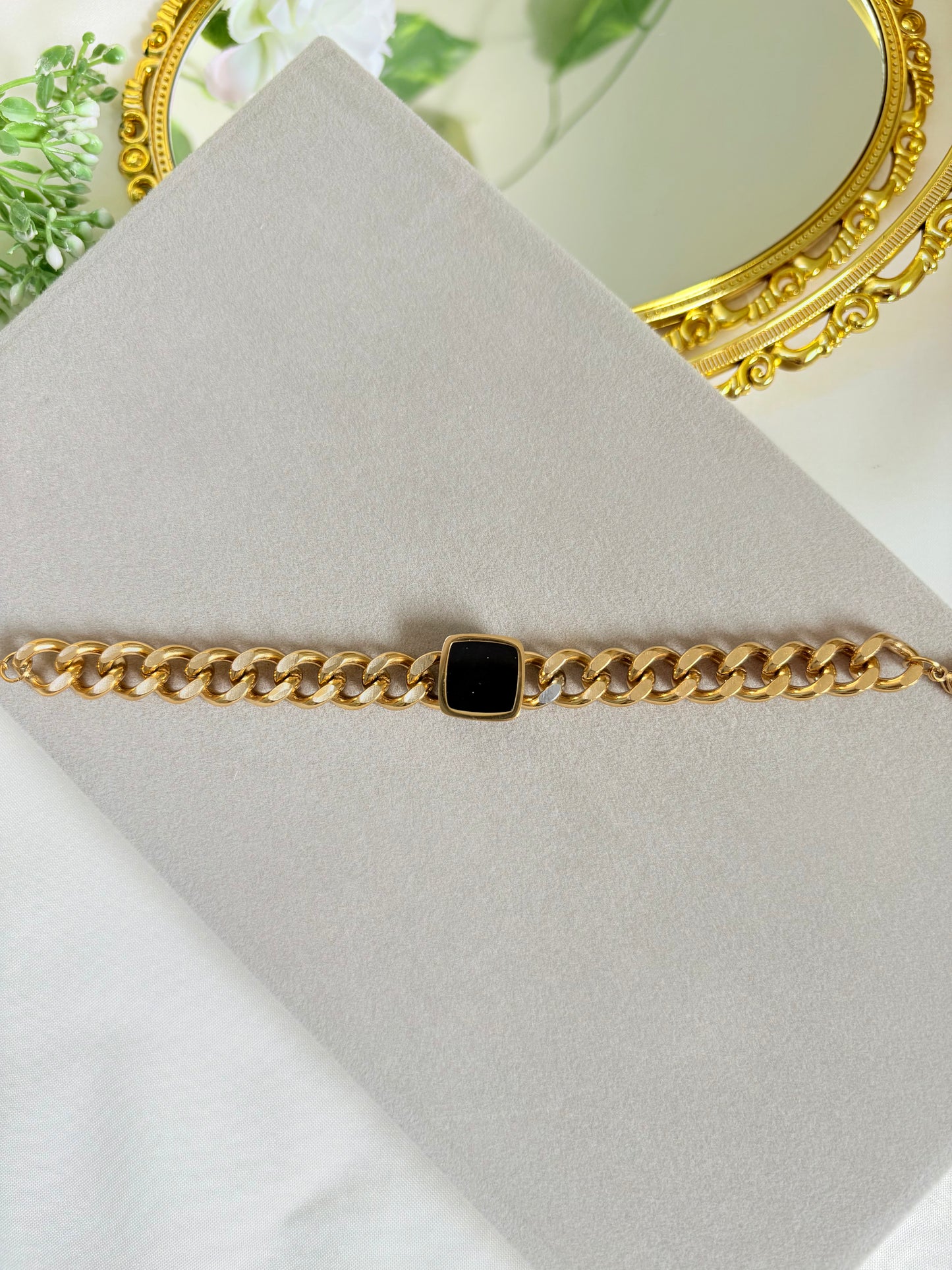 Gold-Plated Cuban Chain Bracelet with Black Epoxy & Square Black Shell