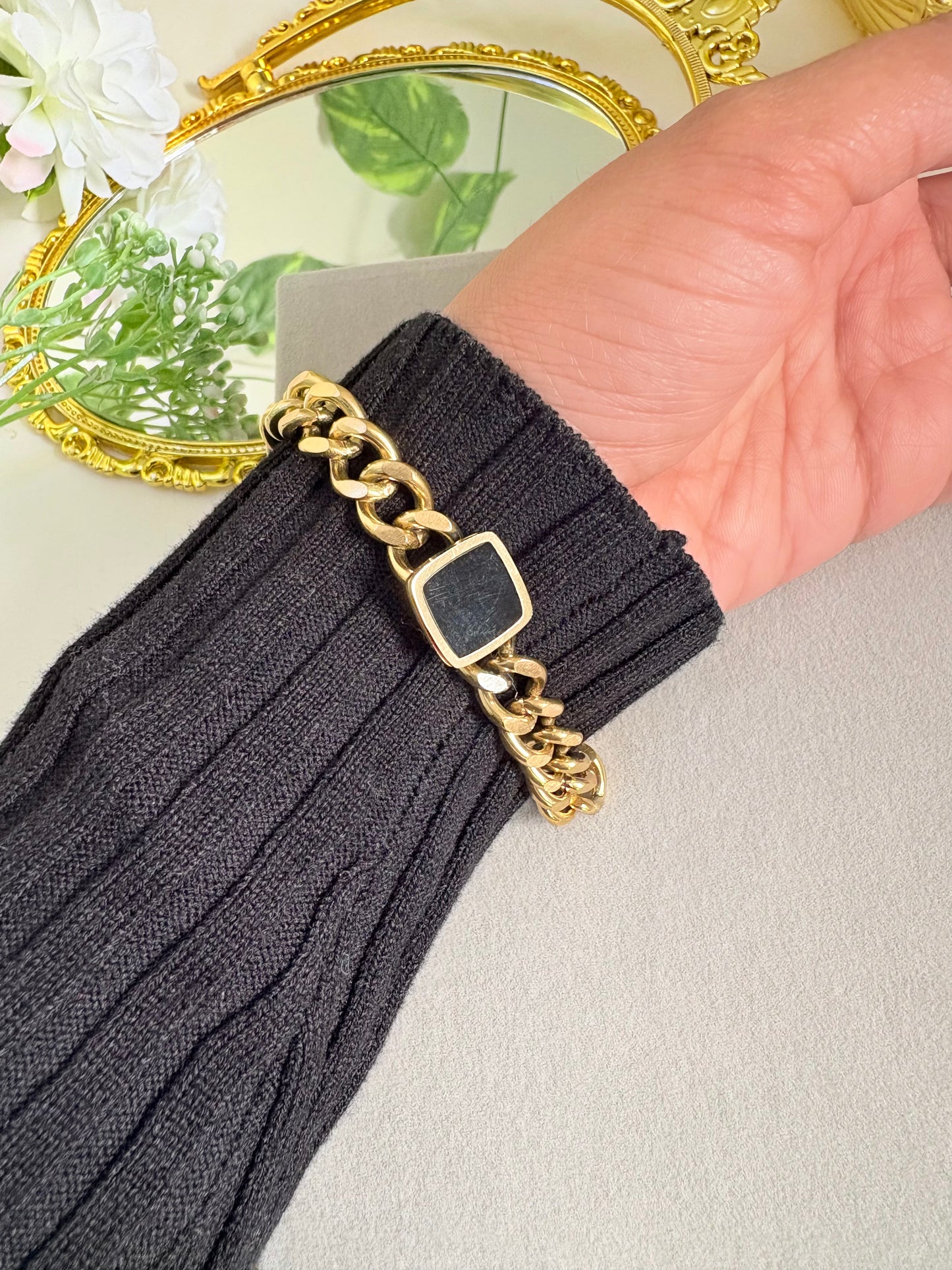 Gold-Plated Cuban Chain Bracelet with Black Epoxy & Square Black Shell