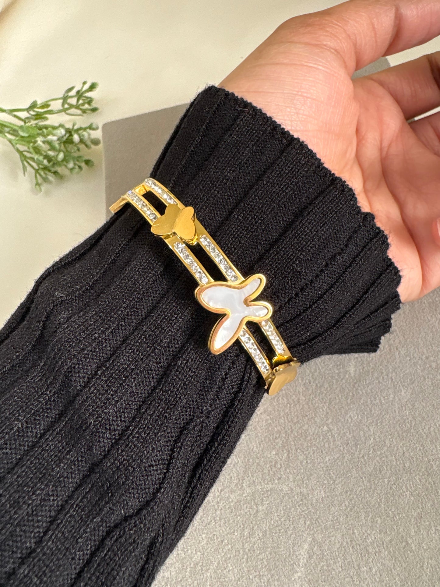 Butterfly Sparkling Cubic Zirconia Gold Pleated