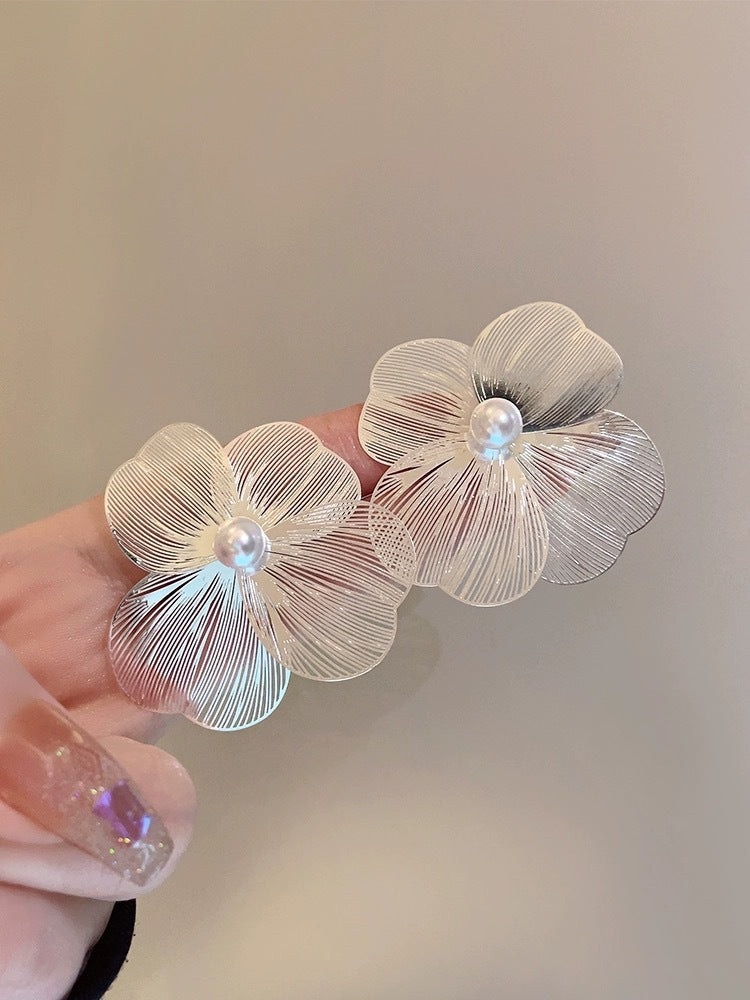 Luxury Pearl Flower Earrings