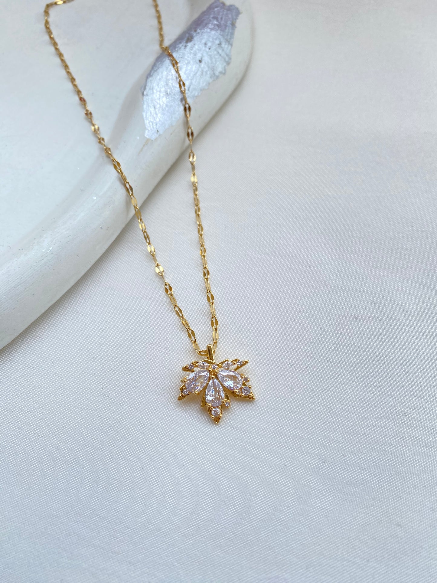 Maple Leaf Beautiful Necklace