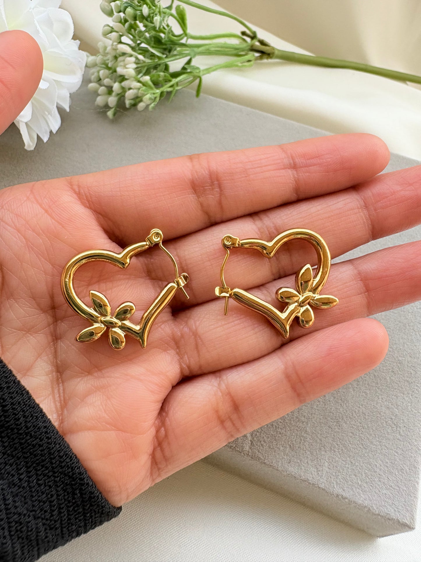 Heart And Butterfly Shaped Hoop Earrings - Anti-Tarnish