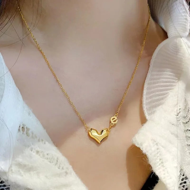 Luxury Gold Chain Women Heart Necklace