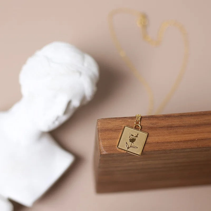 Minimalist Gold Floral Square Pendant Necklace
