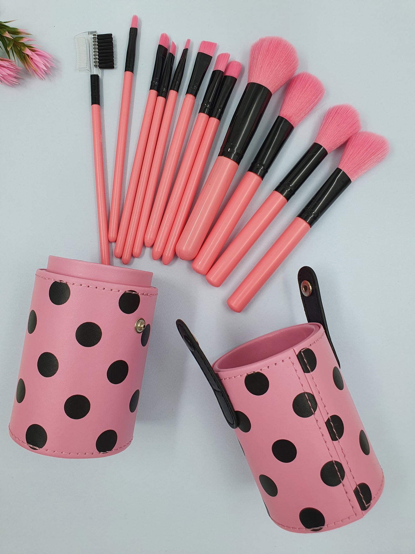 Stily Makeup Brush Set With Storage Barrel - Pack of 12 (Pink)