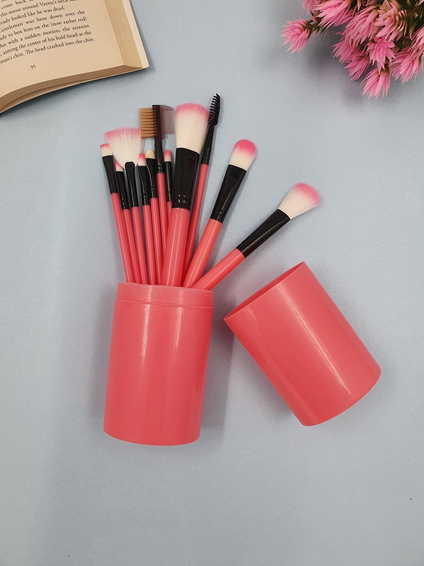 Stily Makeup Brush Set With Storage Barrel - Pack of 12