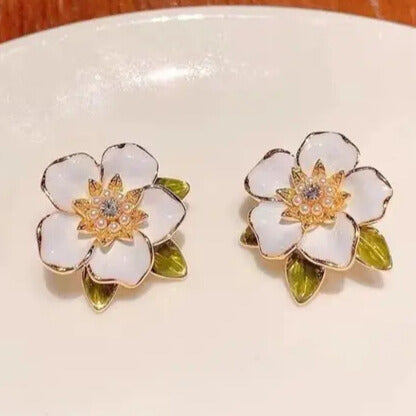 Korean White Flower Earrings