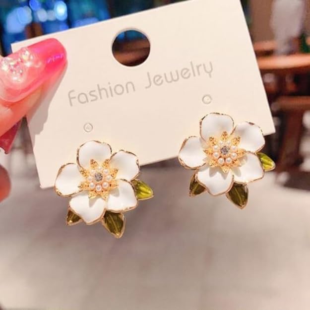 Korean White Flower Earrings