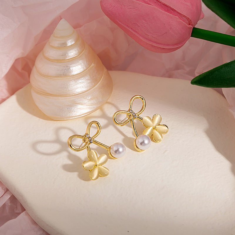 Pearl Flower Stud Earrings