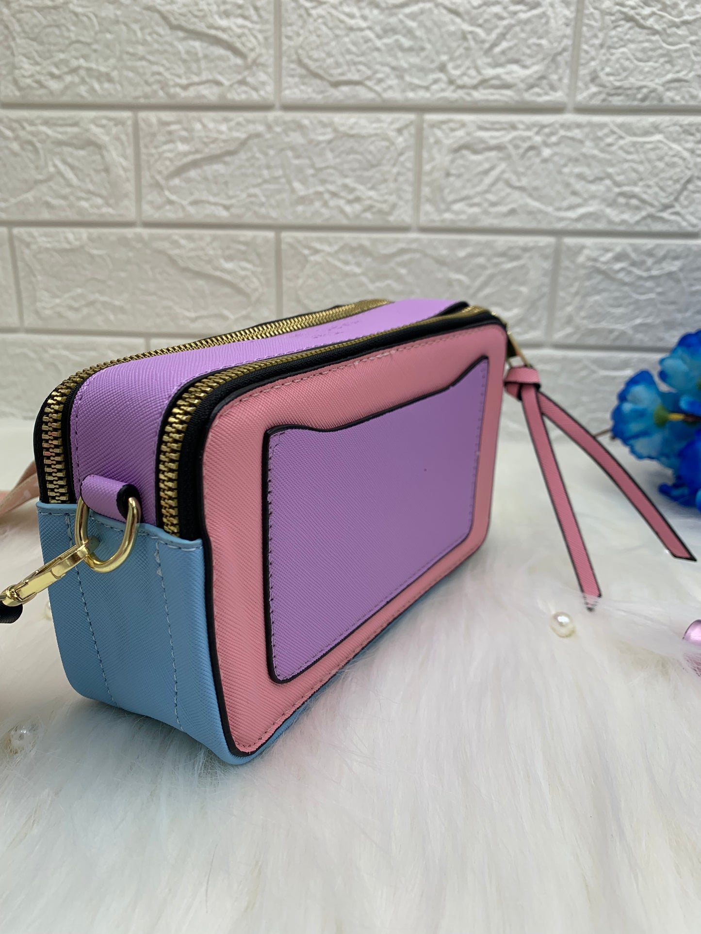 Multicolor Sling Bag with Zip Closure & Detachable Strap