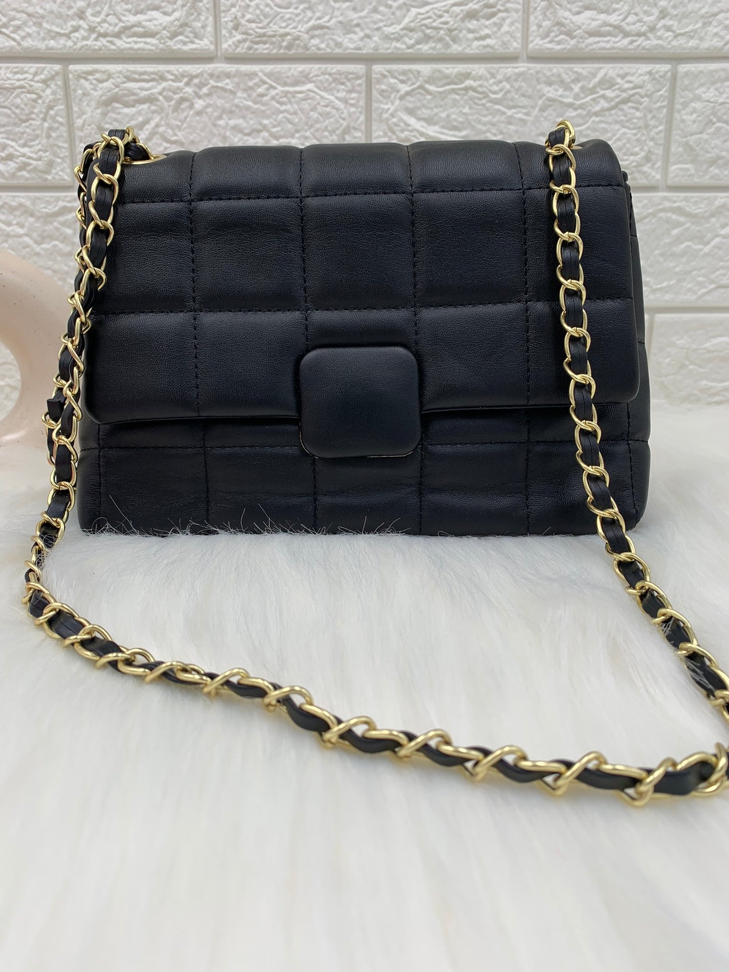 Textured Structured Satchel Bag With Quilted