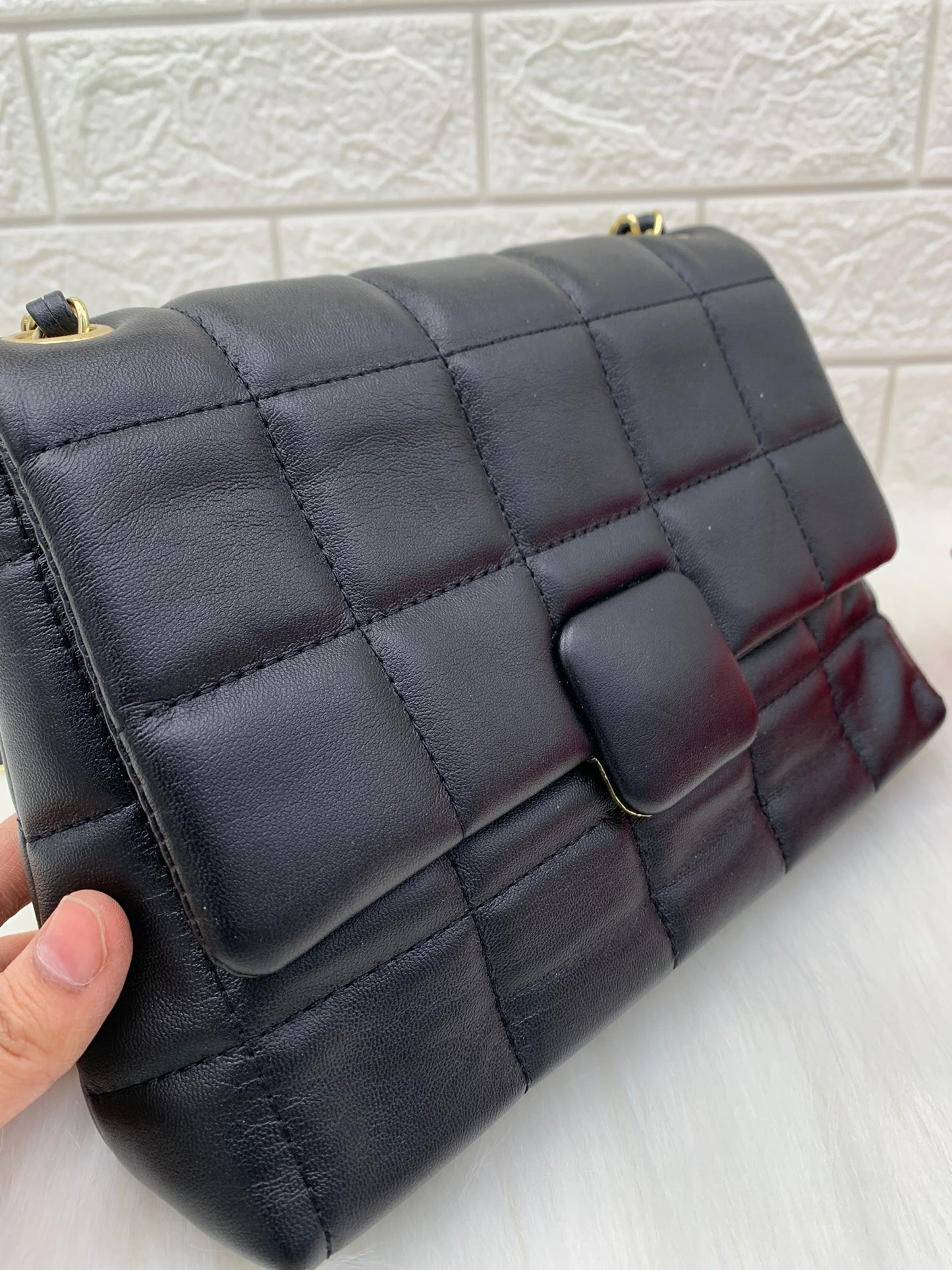 Textured Structured Satchel Bag With Quilted