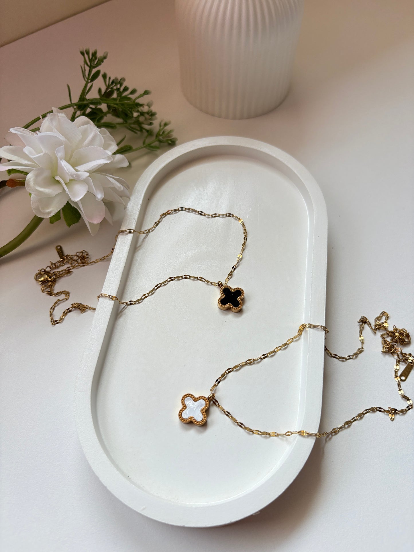 Dual-Side Clover Pendant Necklace