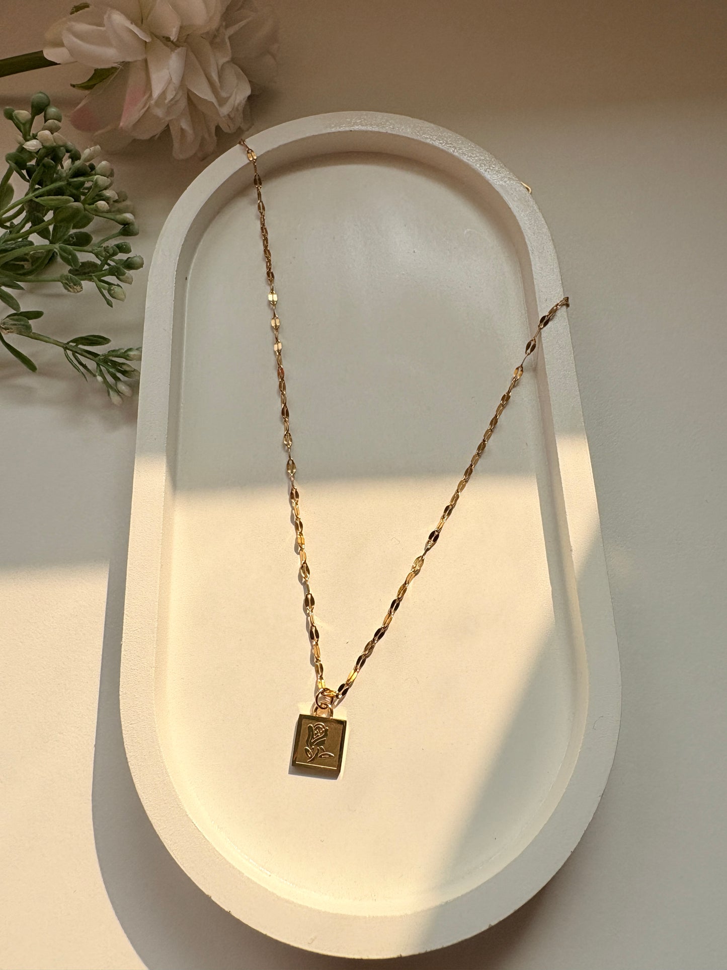 Minimalist Gold Floral Square Pendant Necklace