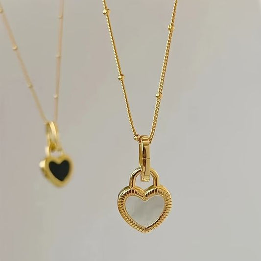 Contrast Heart Pendant Necklace