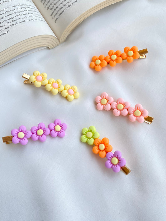 Blossom Elegance Set of 5 Flower Hair Clips