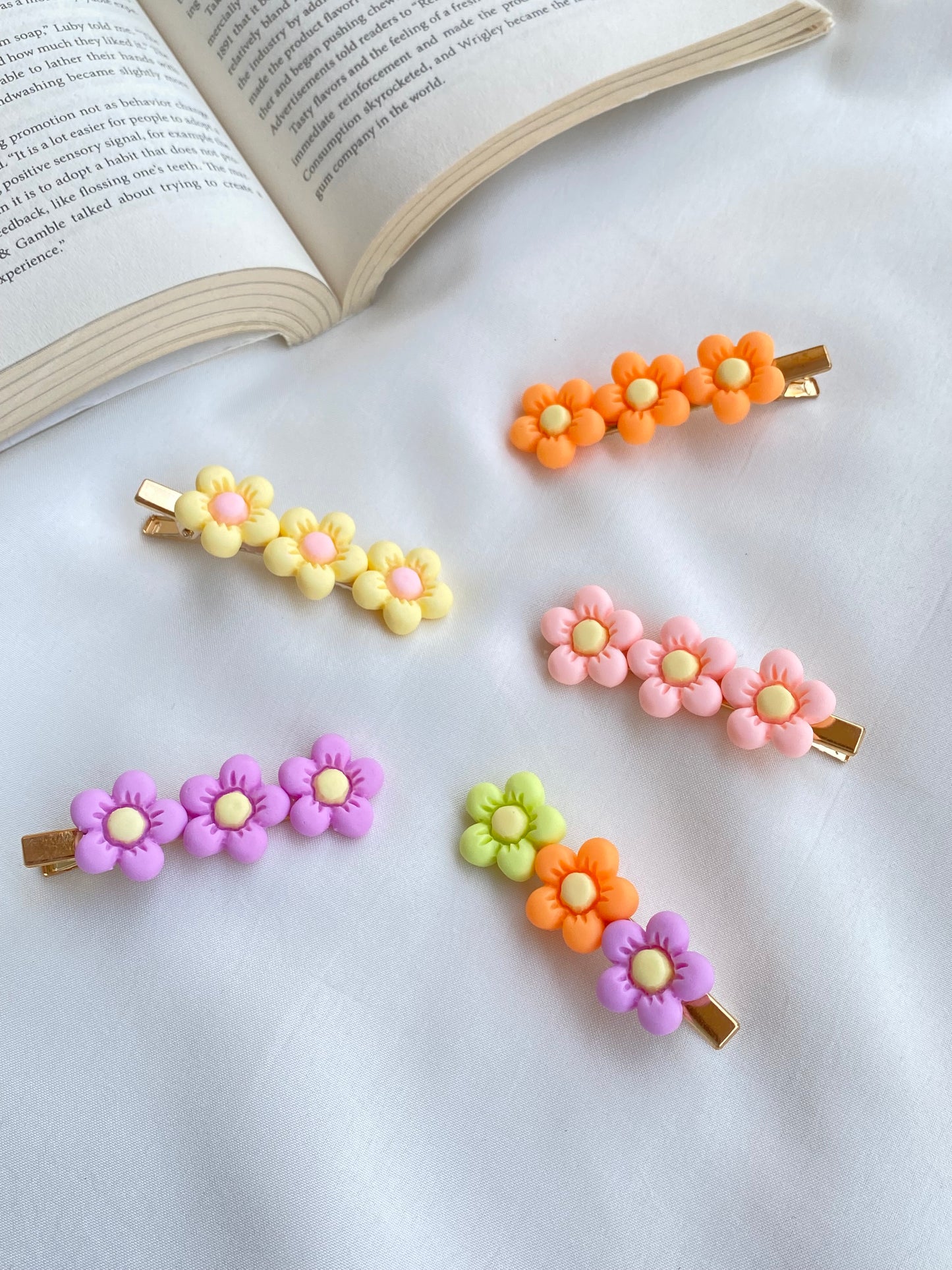 Blossom Elegance Set of 5 Flower Hair Clips