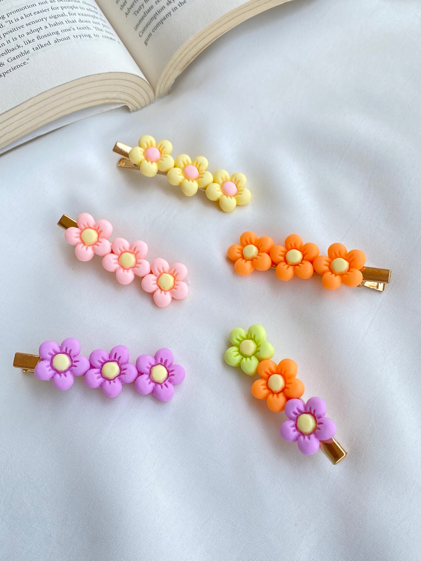 Blossom Elegance Set of 5 Flower Hair Clips