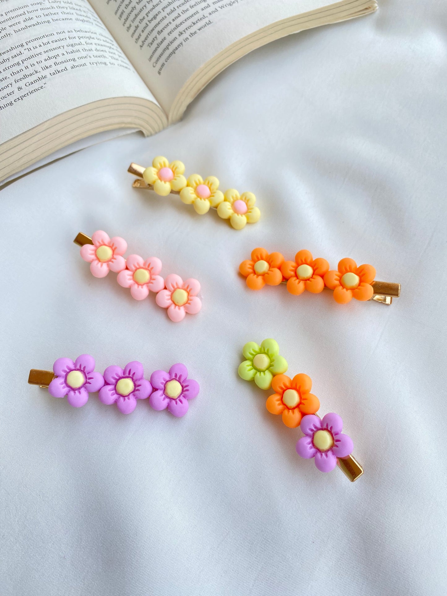 Blossom Elegance Set of 5 Flower Hair Clips