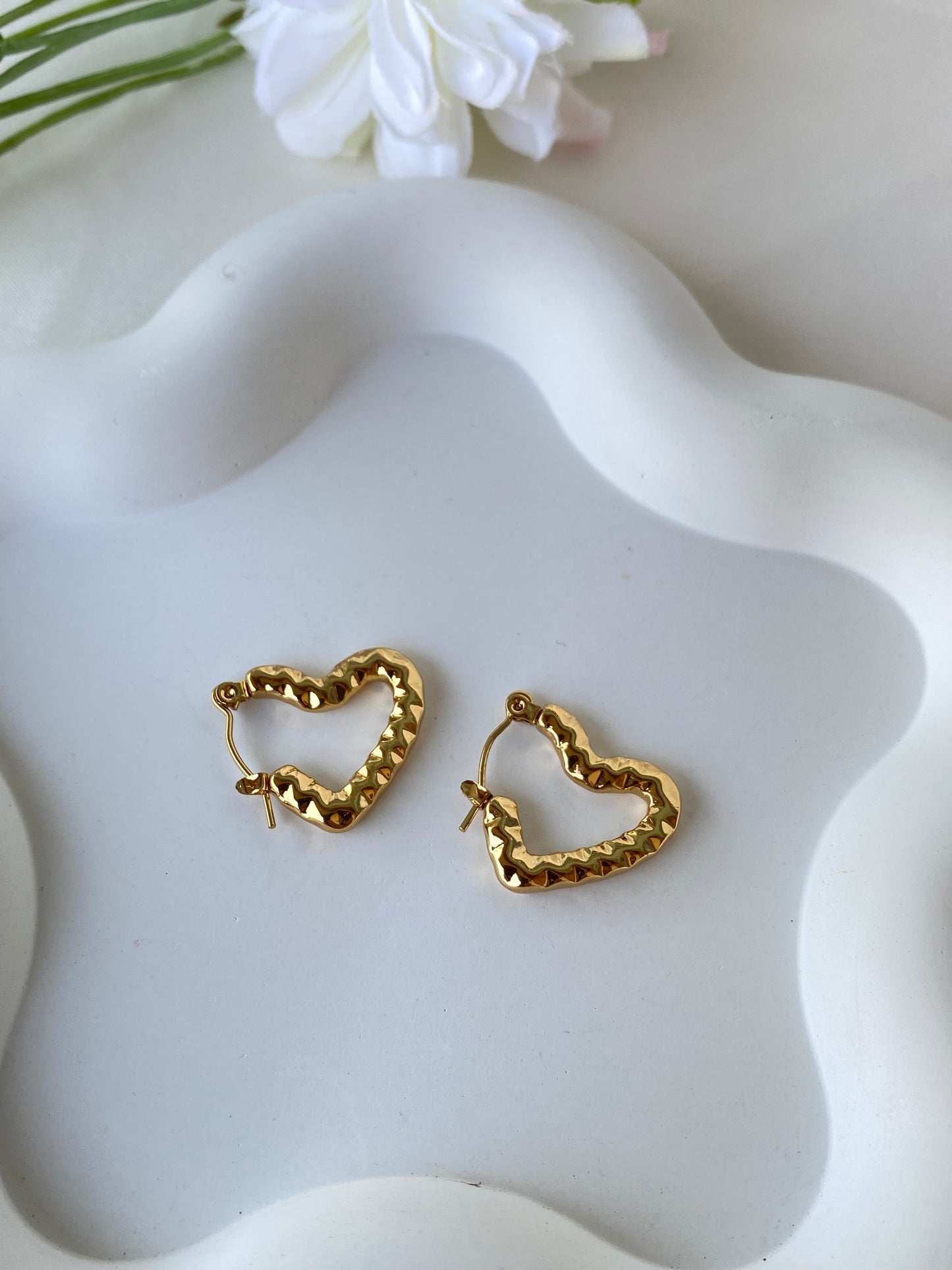 Heart Shape Small Hoops Anti Tarnish (Waterproof)