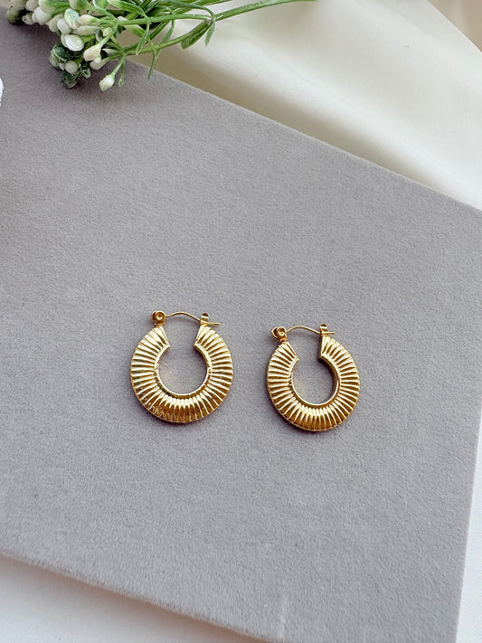 Carla Huggie Flat Hoop Earrings - Anti-Tarnish