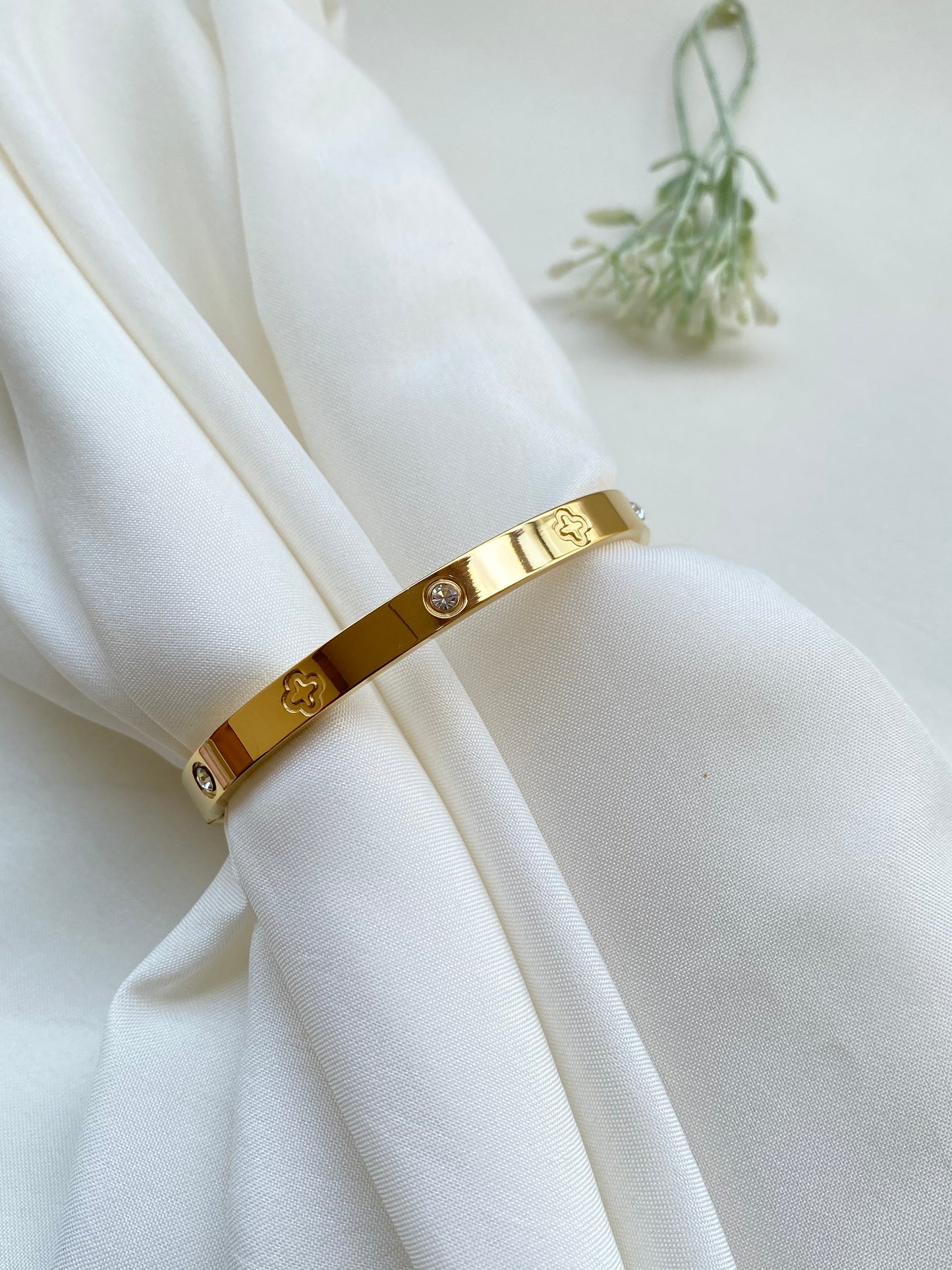 Gold Pleated Bracelet Anti Tarnish