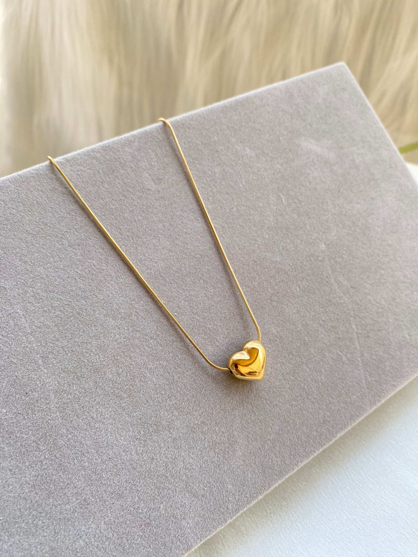 Dainty Heart Gold Pleated Necklace