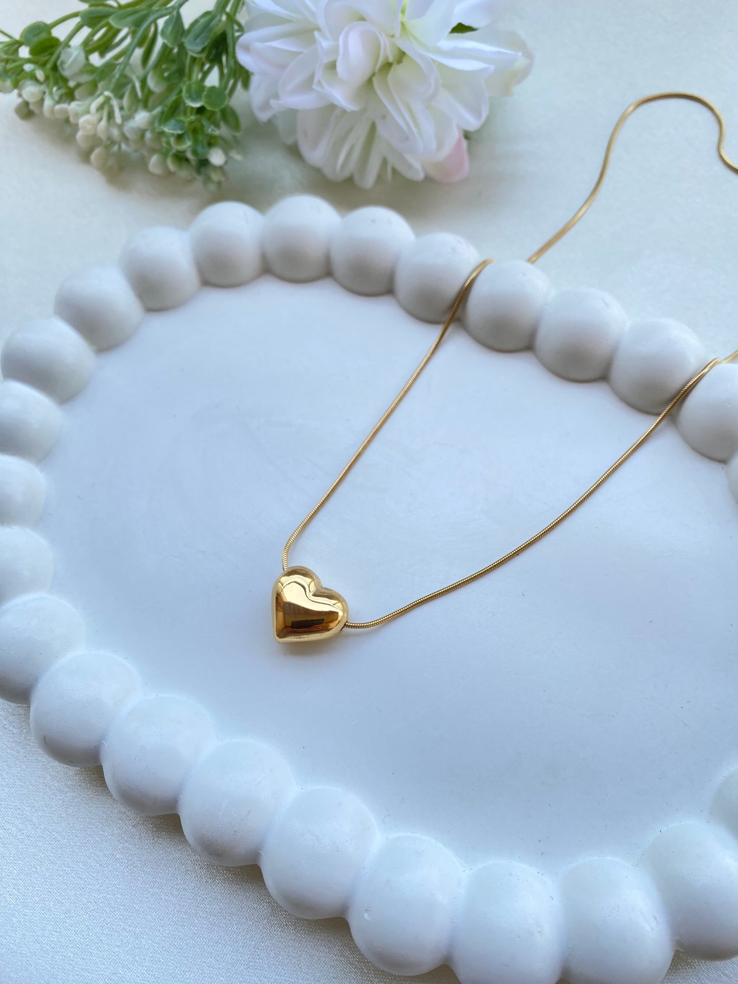 Dainty Heart Gold Pleated Necklace