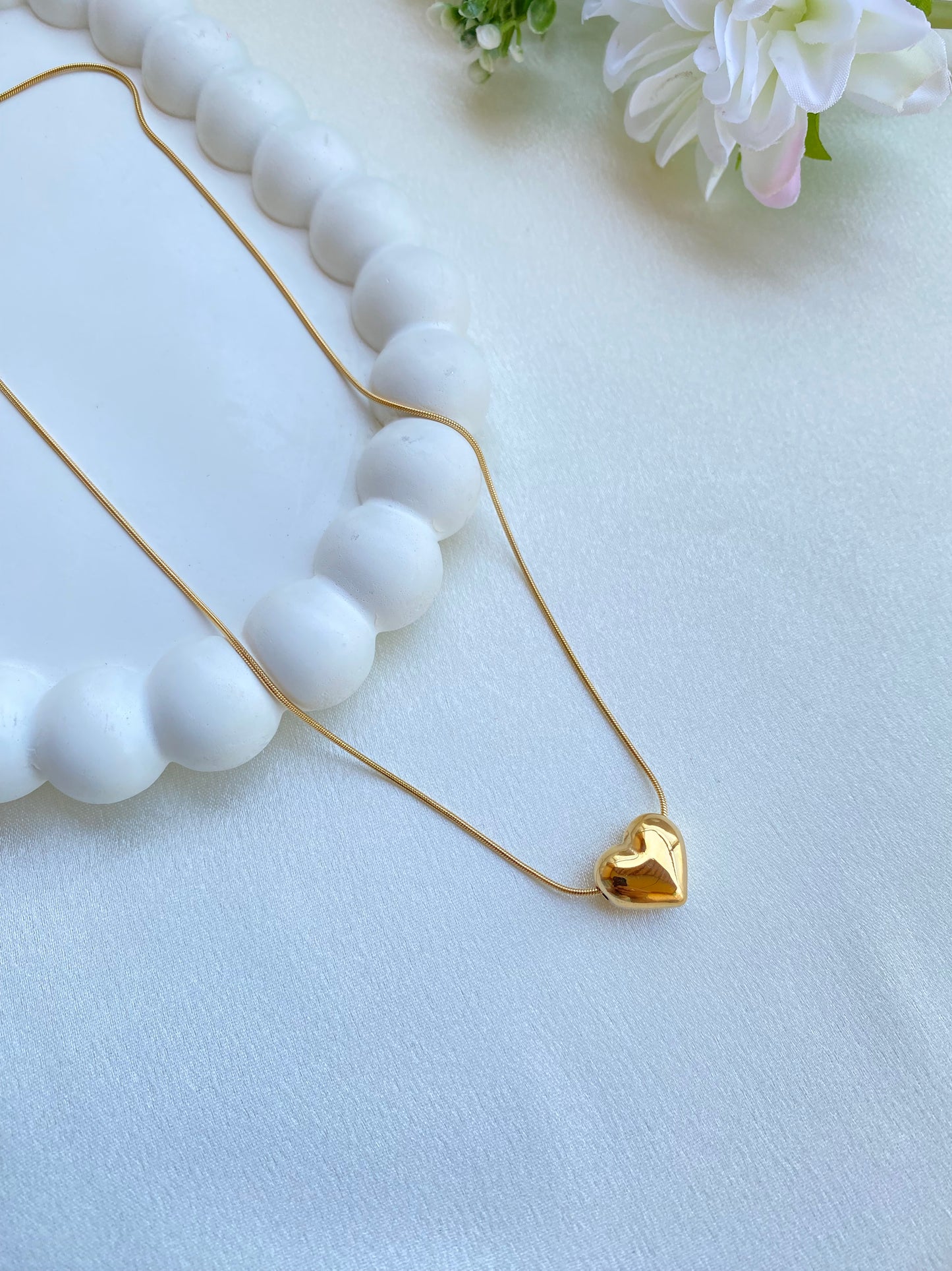 Dainty Heart Gold Pleated Necklace