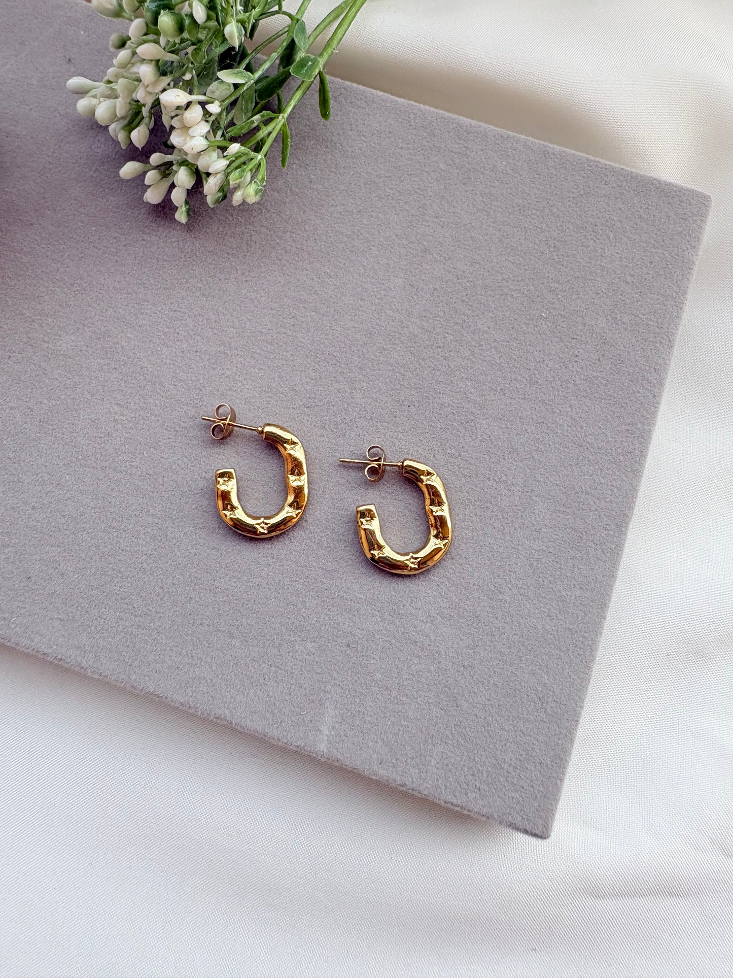 Moonbean Hoop Earrings - Anti-Tarnish