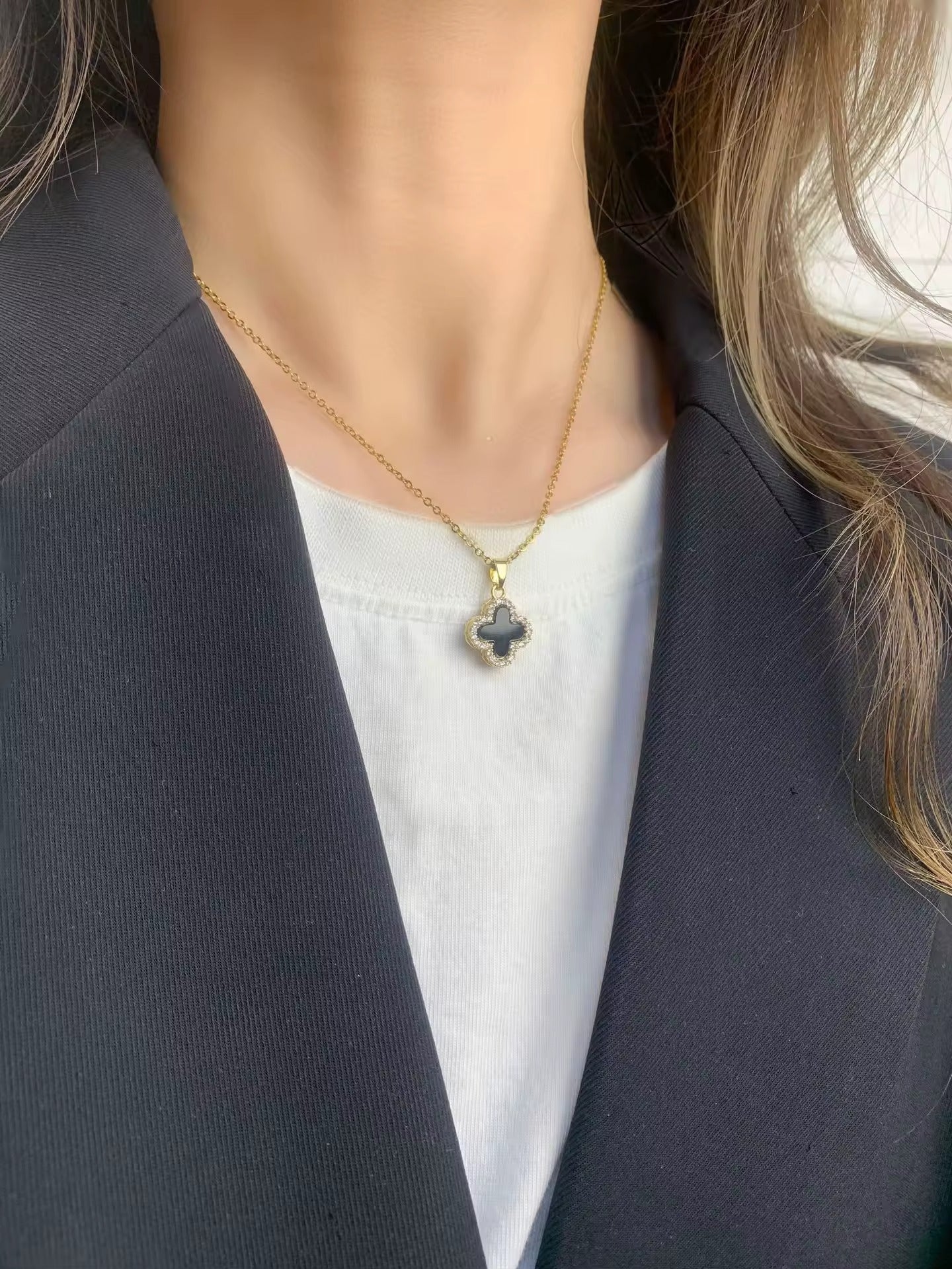 Dual-Side Clover Pendant Necklace