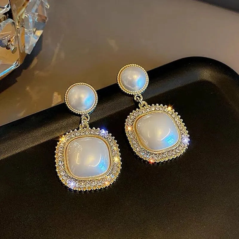 Pearl Squar Drop Earrings